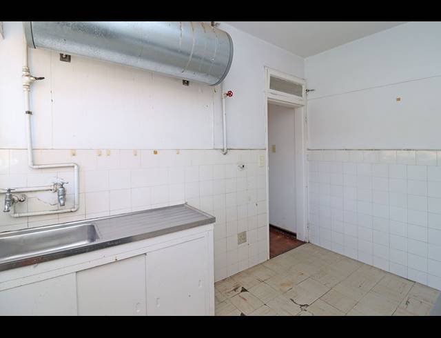 1 BEDROOM APARTMENT FOR SALE IN CYRILDENE